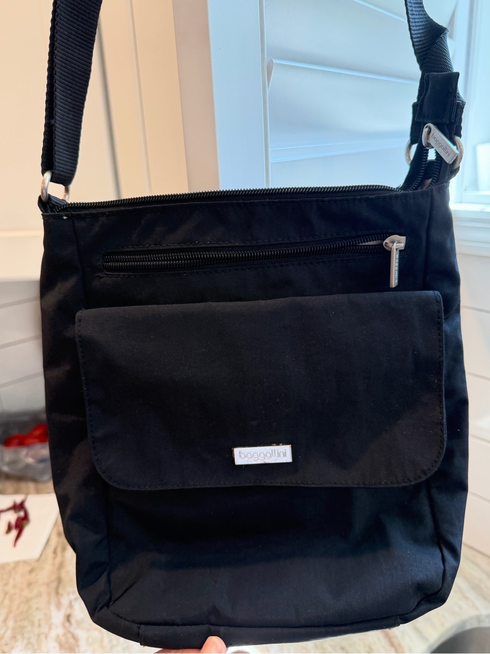Baggallini Black Crossbody Messenger Bag for Women